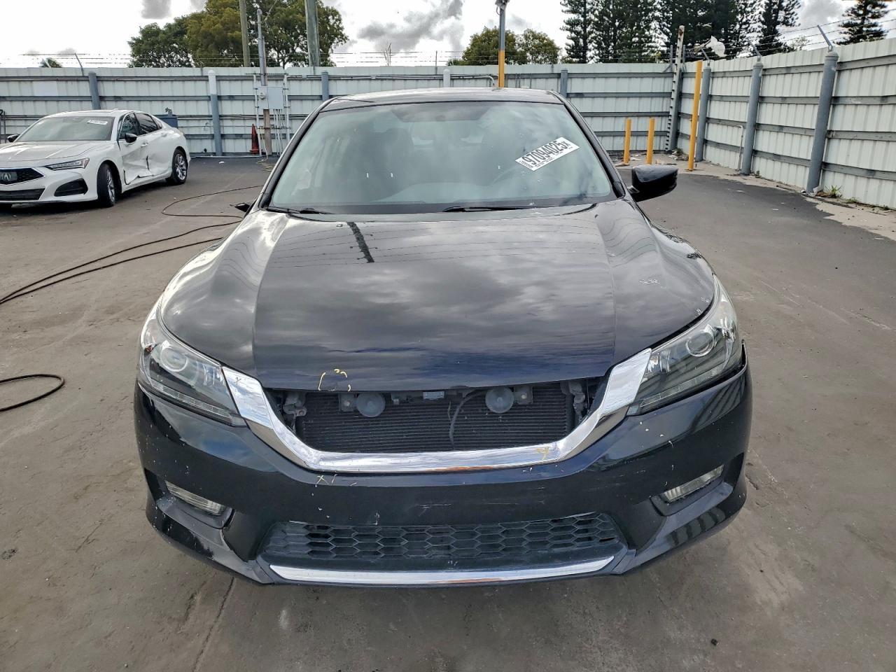 2015 Honda Accord Sport - Image 5