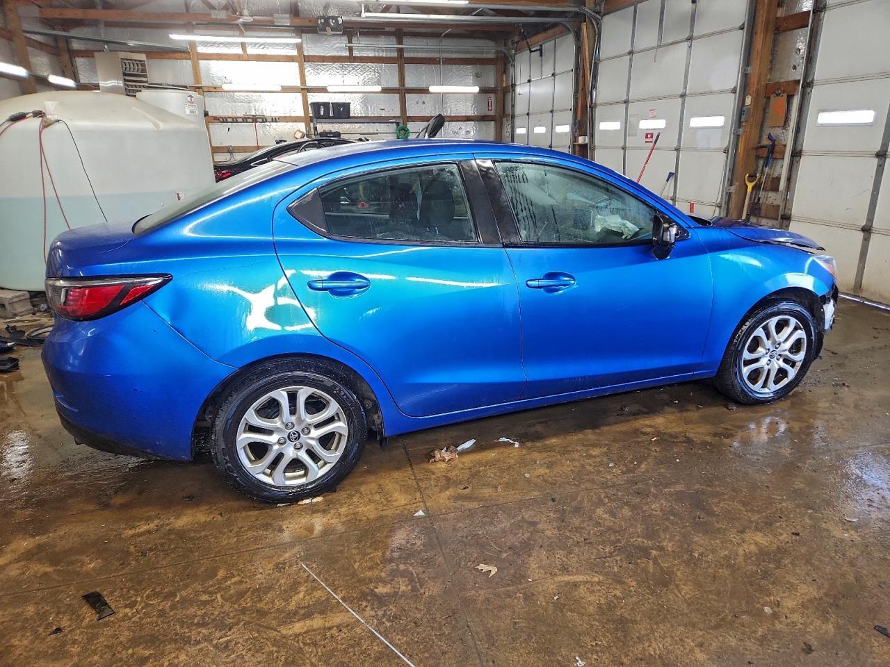 2017 Toyota Yaris Ia Base - Image 3