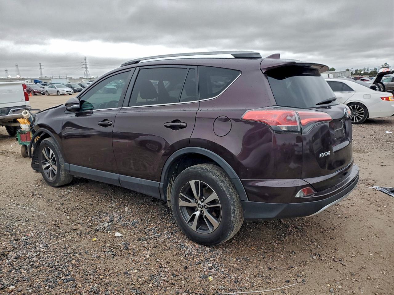 2018 Toyota Rav4 Adventure - Фото 2