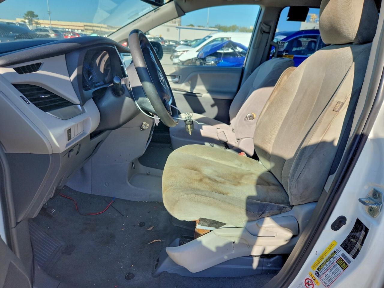 2018 Toyota Sienna Le - Фото 7