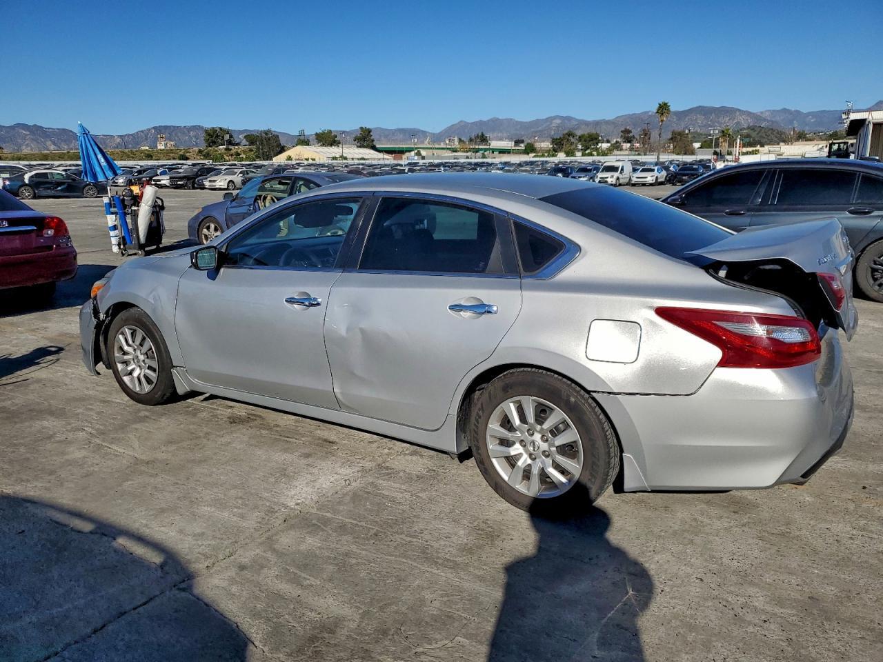 2018 Nissan Altima 2.5 - Image 2