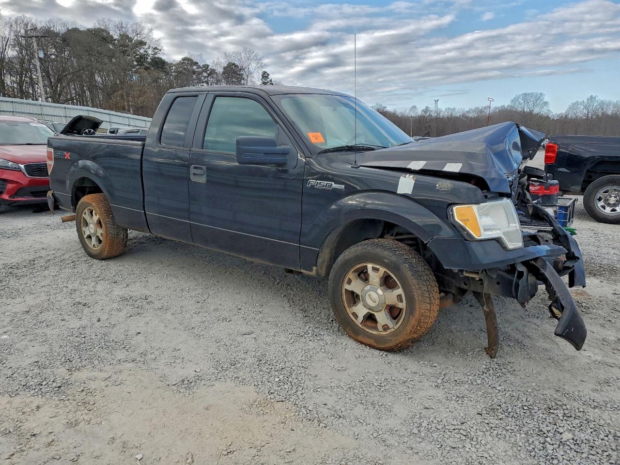 2010 Ford F150 Super Cab - Фото 4