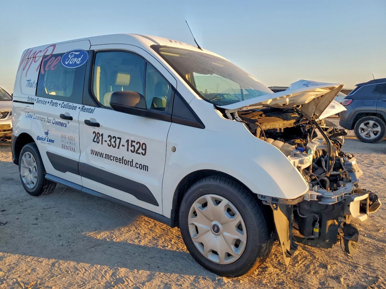 2017 Ford Transit Connect Delivery Van - Image 4