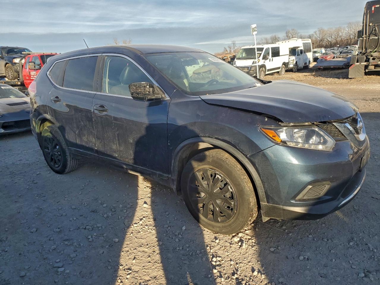2016 Nissan Rogue S - Image 4