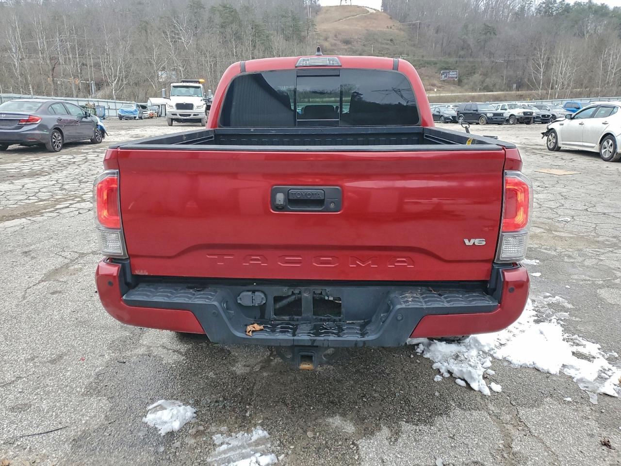 2020 Toyota Tacoma Double Cab - Image 6
