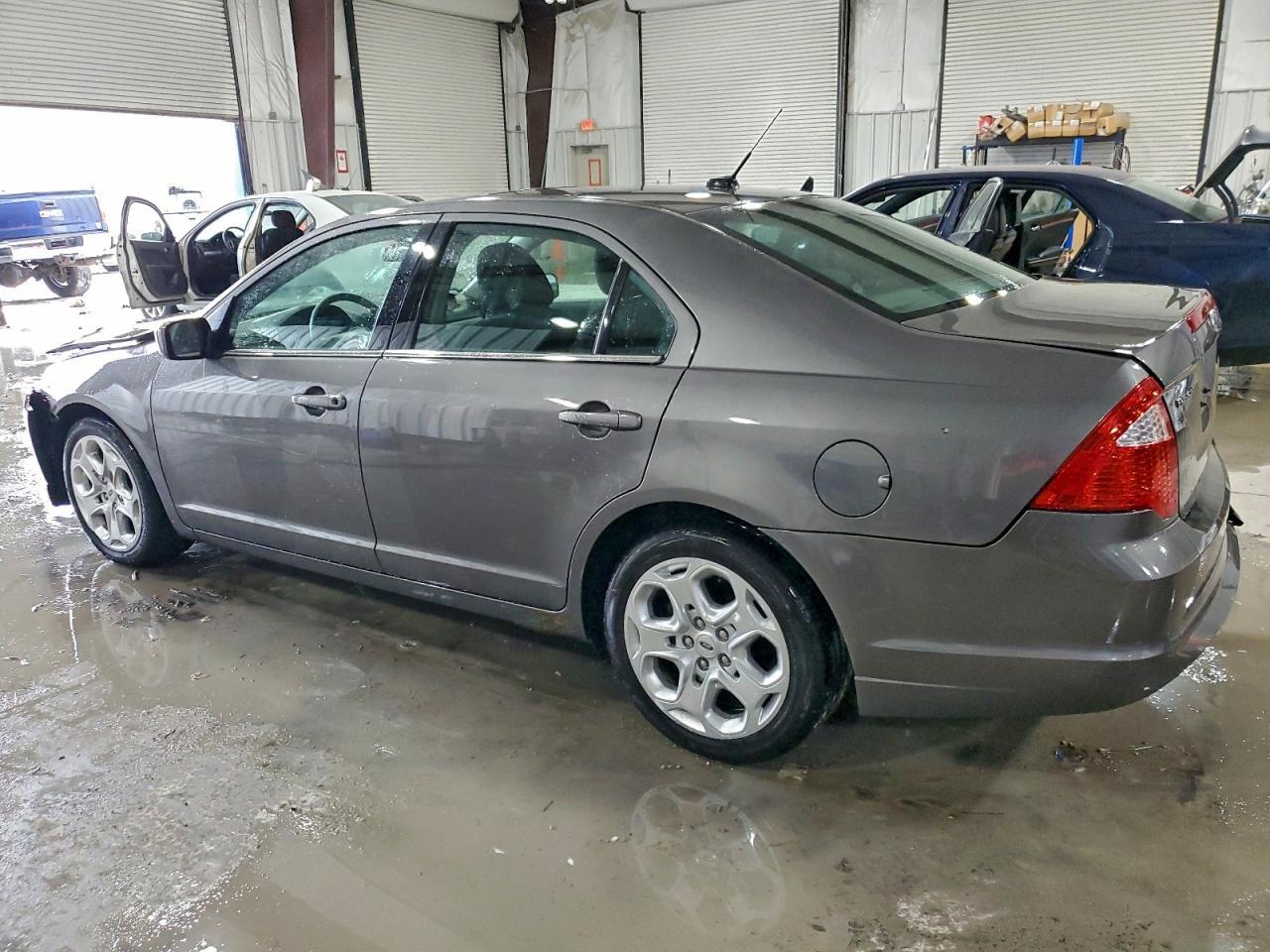 2010 Ford Fusion Se - Image 2
