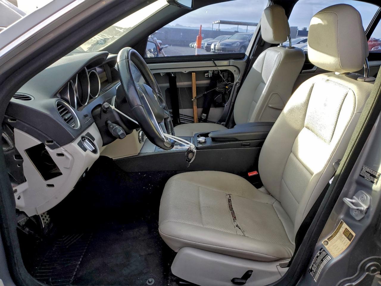 2012 Mercedes-Benz C 250 - Image 7