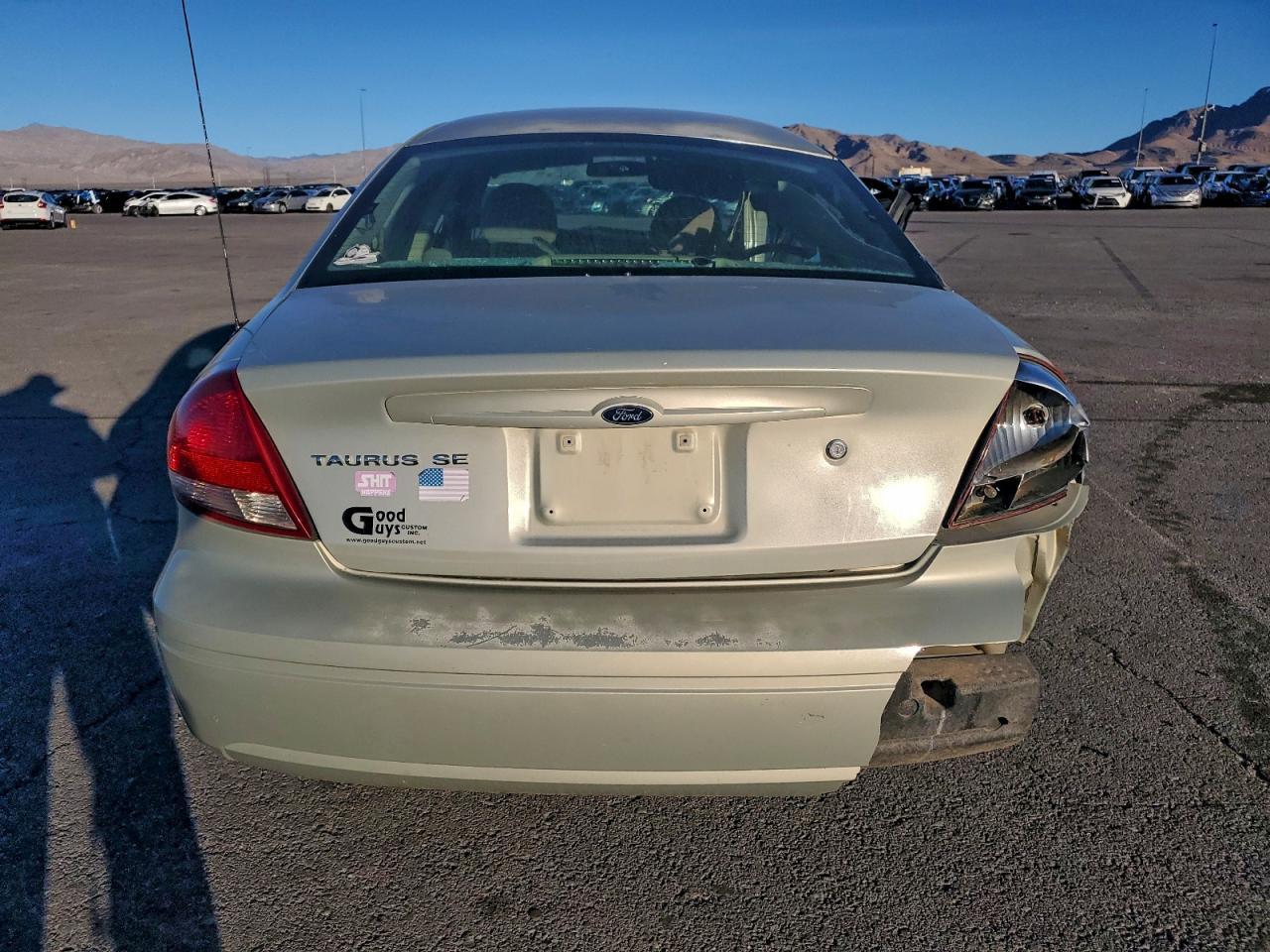 2005 Ford Taurus Se - Фото 6