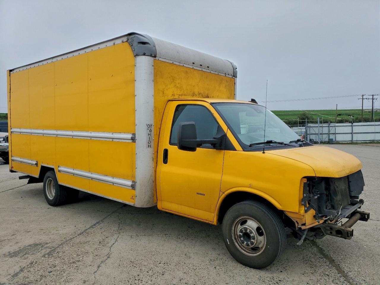 2021 GMC Savana Cutaway G3500 - Image 4