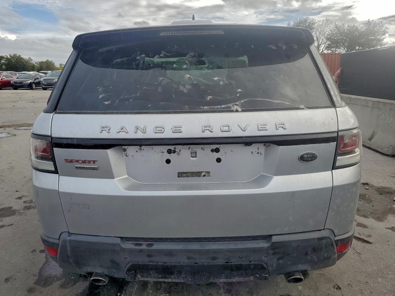 2015 Land Rover Range Rover Sport V8 Supercharged - Image 6