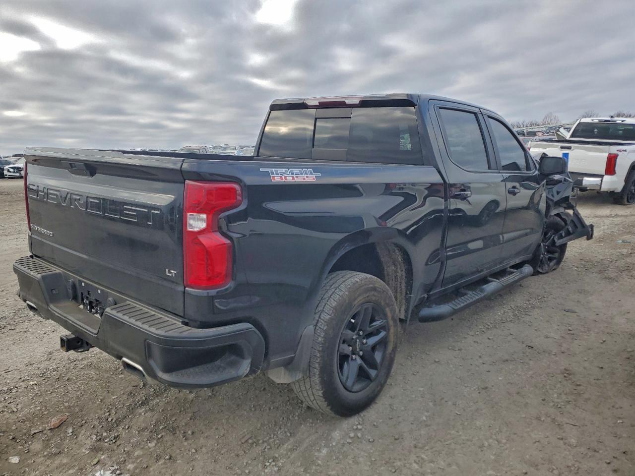 2021 Chevrolet Silverado K1500 Lt Trail Boss - Фото 3