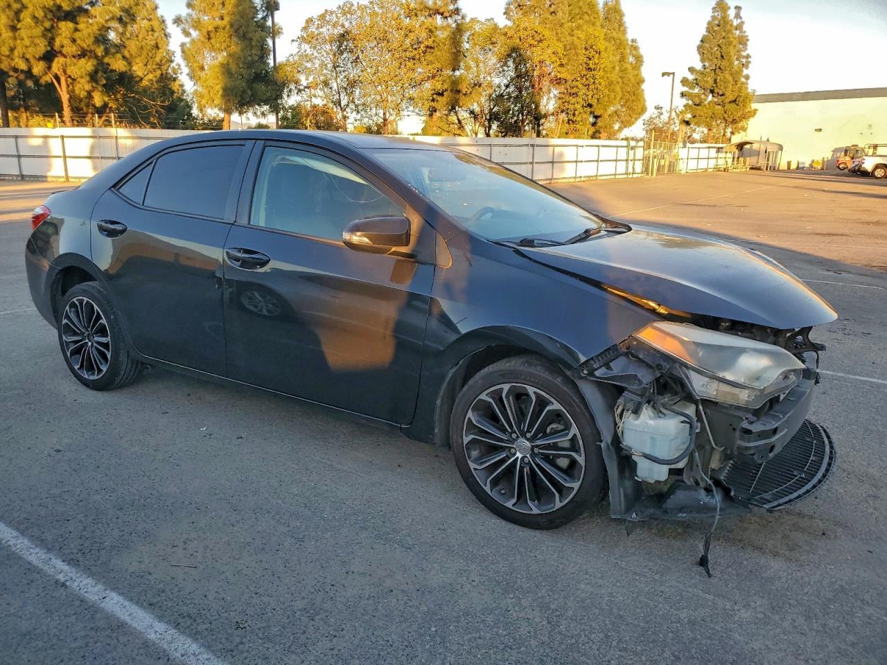 2015 Toyota Corolla L - Фото 4