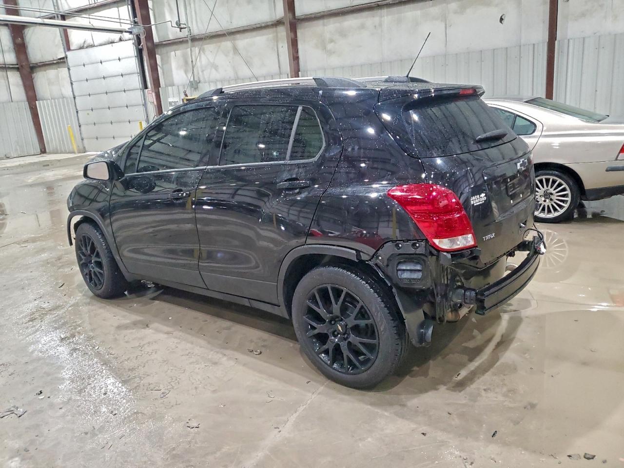 2022 Chevrolet Trax 1Lt - Image 2