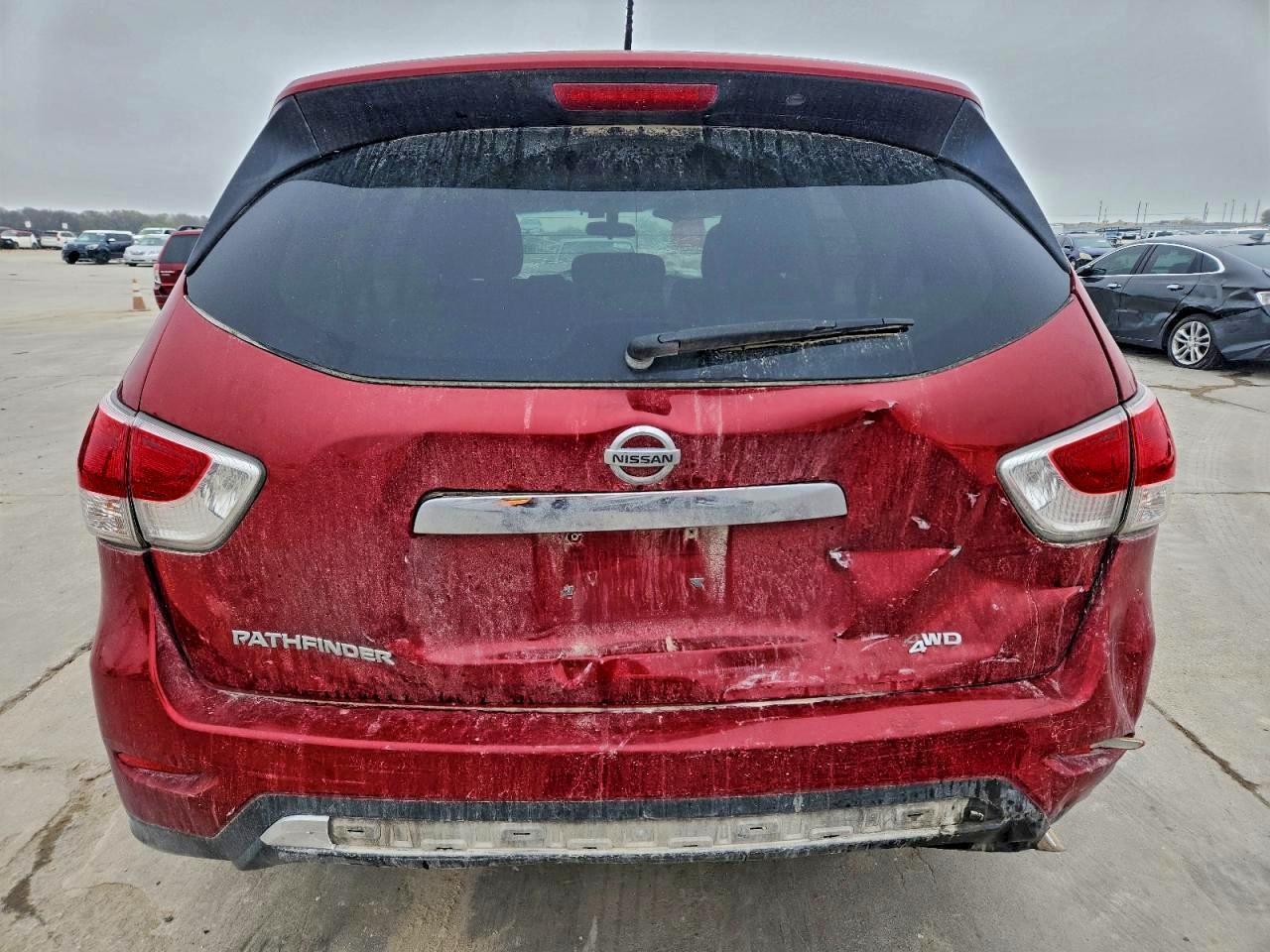 2016 Nissan Pathfinder S - Фото 6