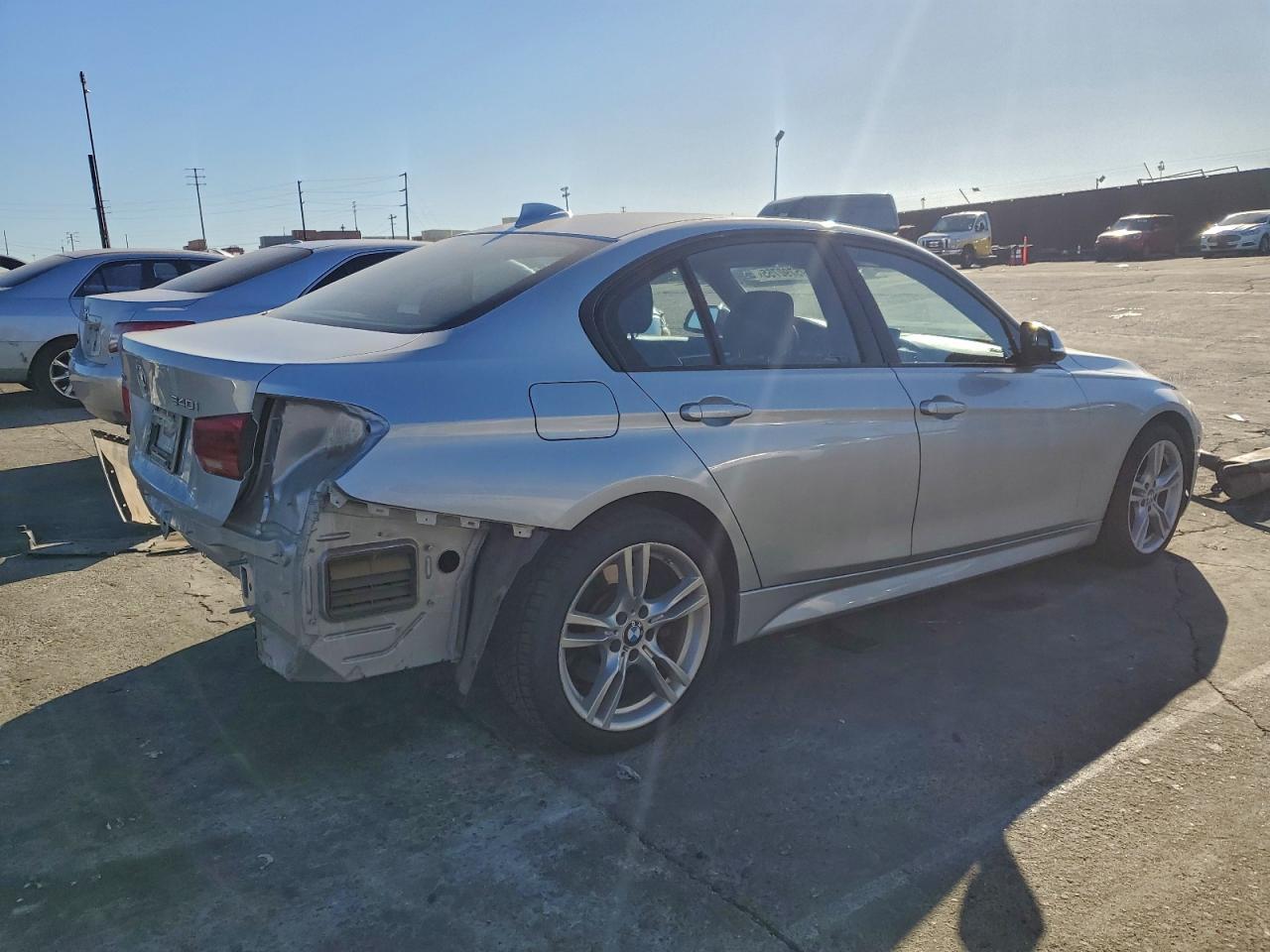 2016 BMW 340 Xi - Фото 3