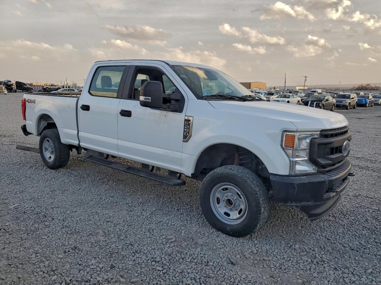 2022 Ford F250 Super Duty - Фото 4