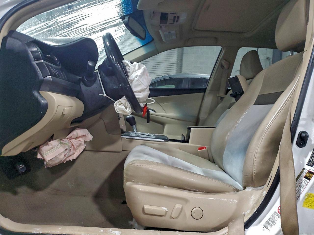 2014 Toyota Camry Hybrid - Фото 7