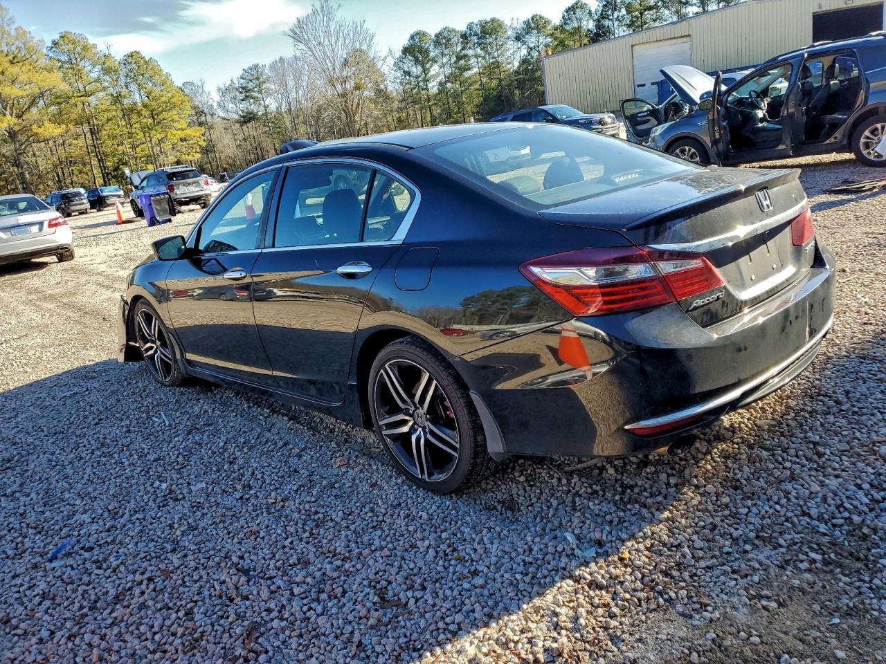 2016 Honda Accord Sport - Фото 2