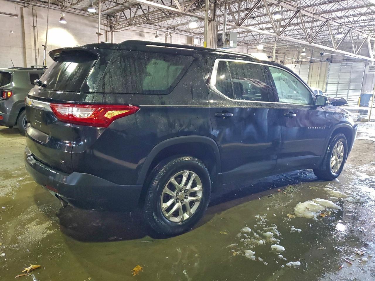 2019 Chevrolet Traverse Lt - Фото 3