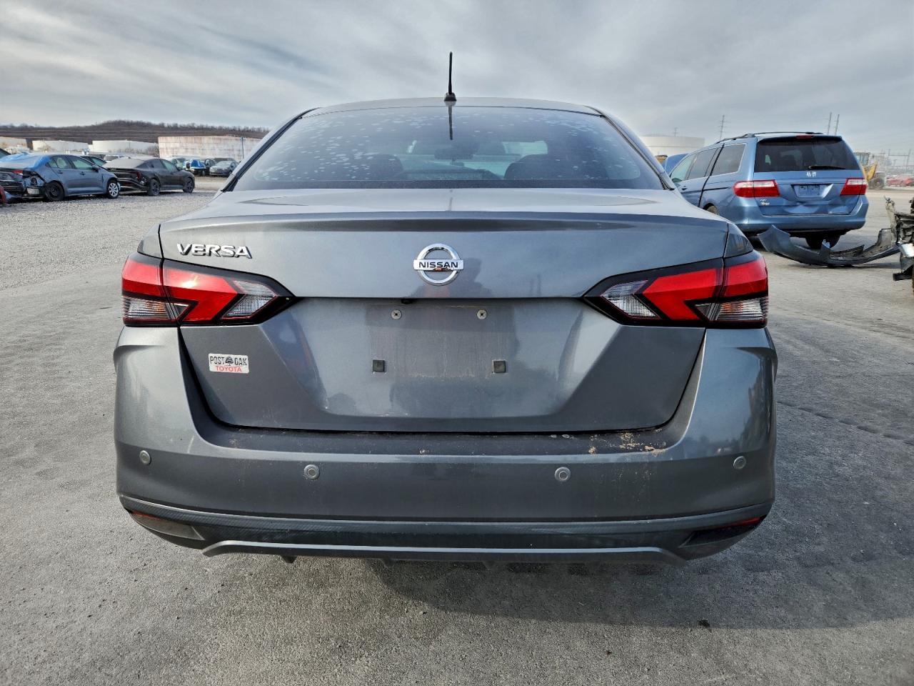 2020 Nissan Versa S - Image 6