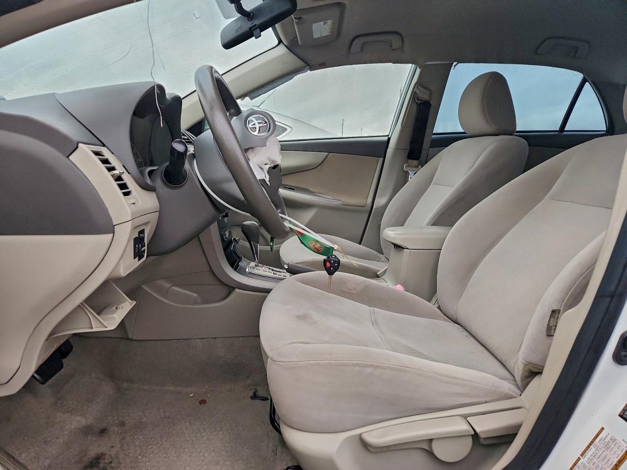 2010 Toyota Corolla Le - Image 7