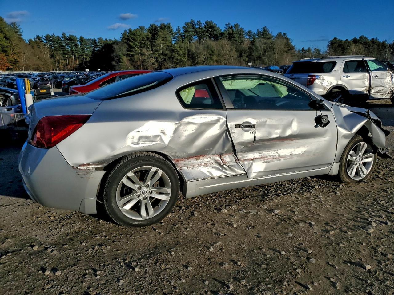 2012 Nissan Altima - Image 3