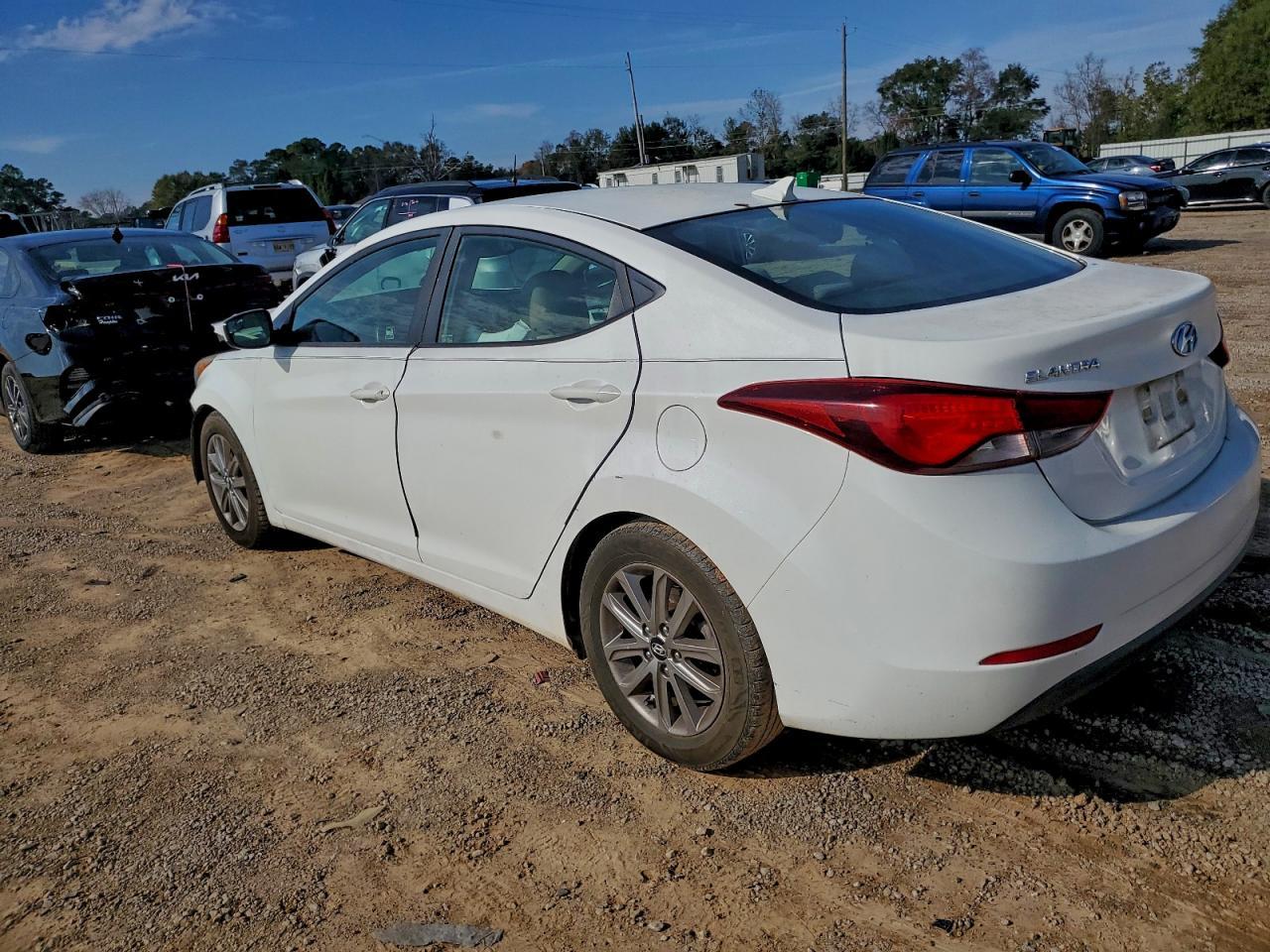 2014 Hyundai Elantra Se - Image 2