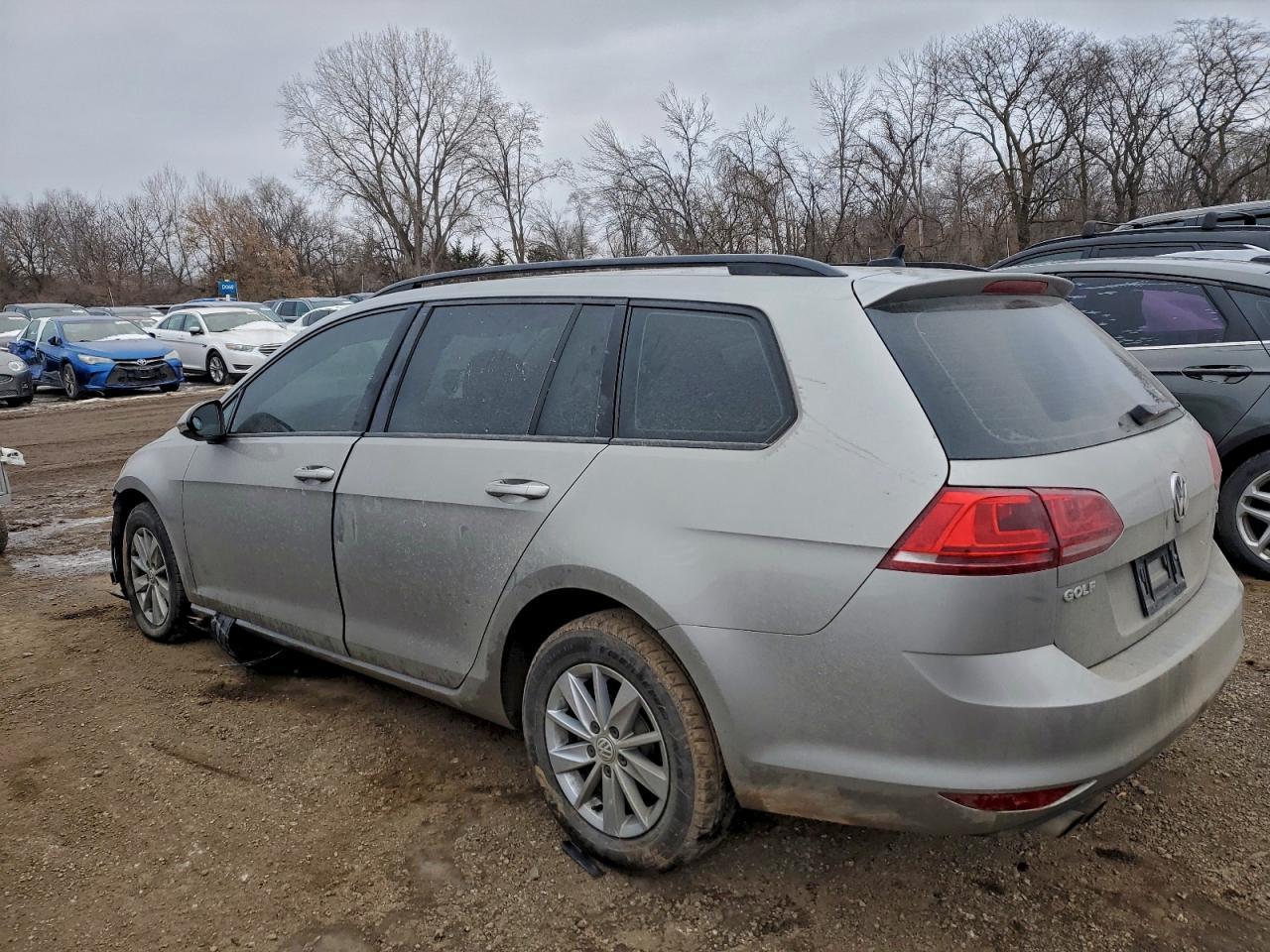 2017 Volkswagen Golf Sportwagen S - Фото 2