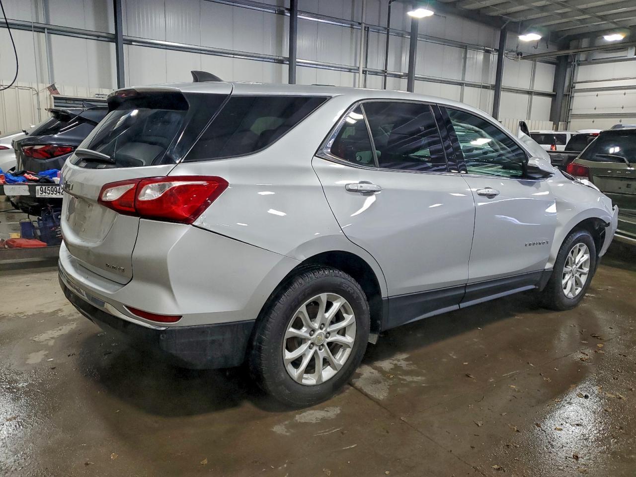 2019 Chevrolet Equinox Lt - Image 3
