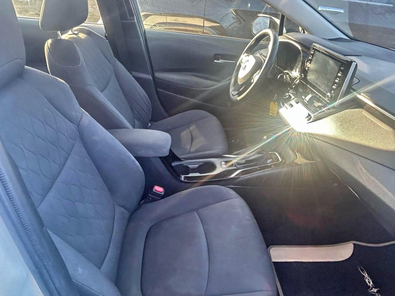 2020 Toyota Corolla Le - Фото 5