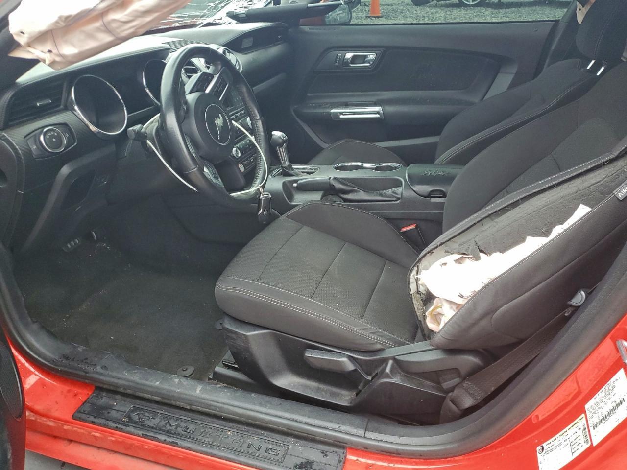 2017 Ford Mustang - Фото 7