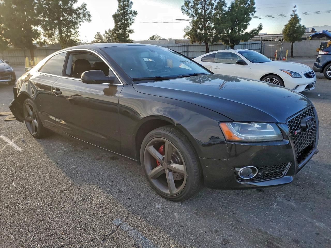 2010 Audi A5 Premium Plus - Фото 4