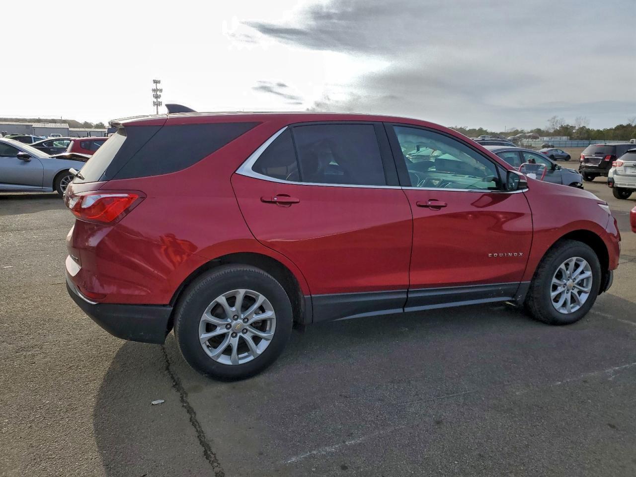 2019 Chevrolet Equinox Lt - Image 3