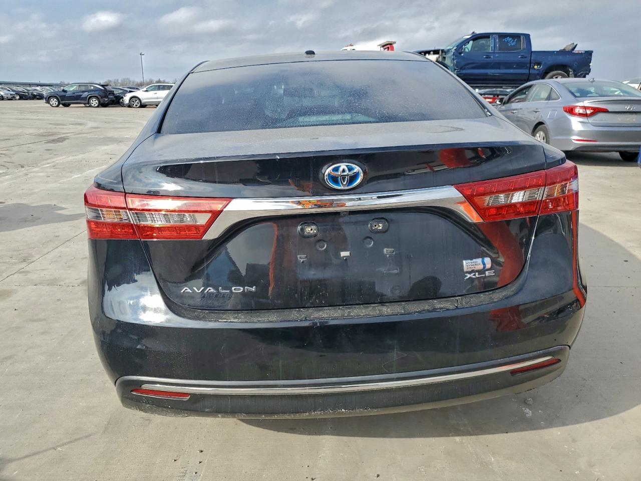 2016 Toyota Avalon Hybrid - Фото 6