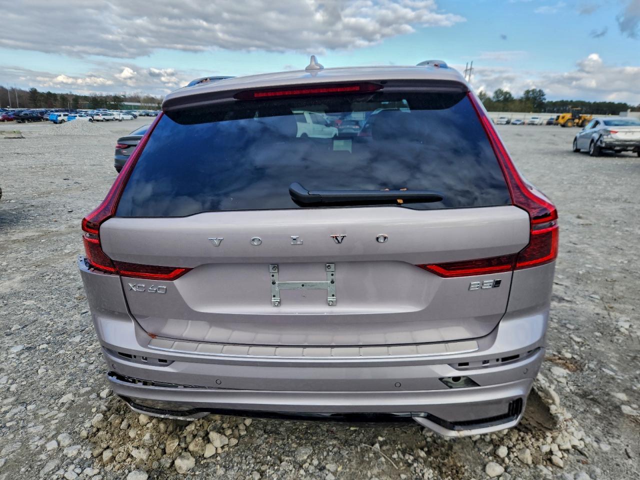 2026 Volvo Xc60 Plus - Image 6