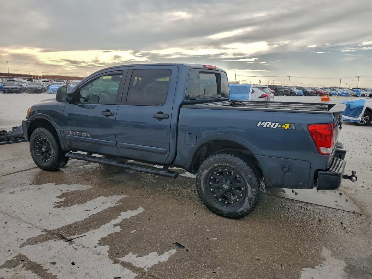 2014 Nissan Titan Pro-4X - Image 2