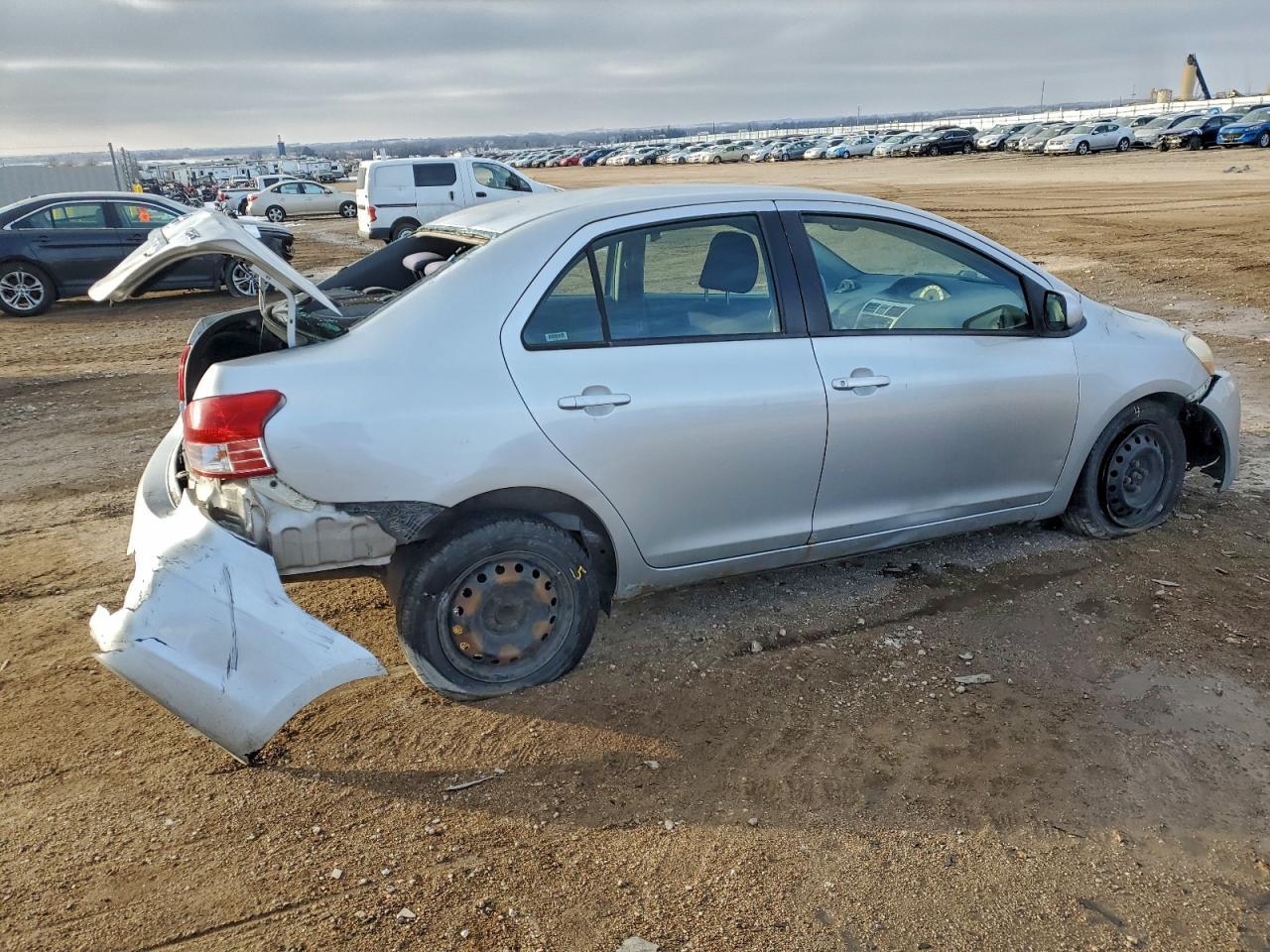 2008 Toyota Yaris - Фото 3
