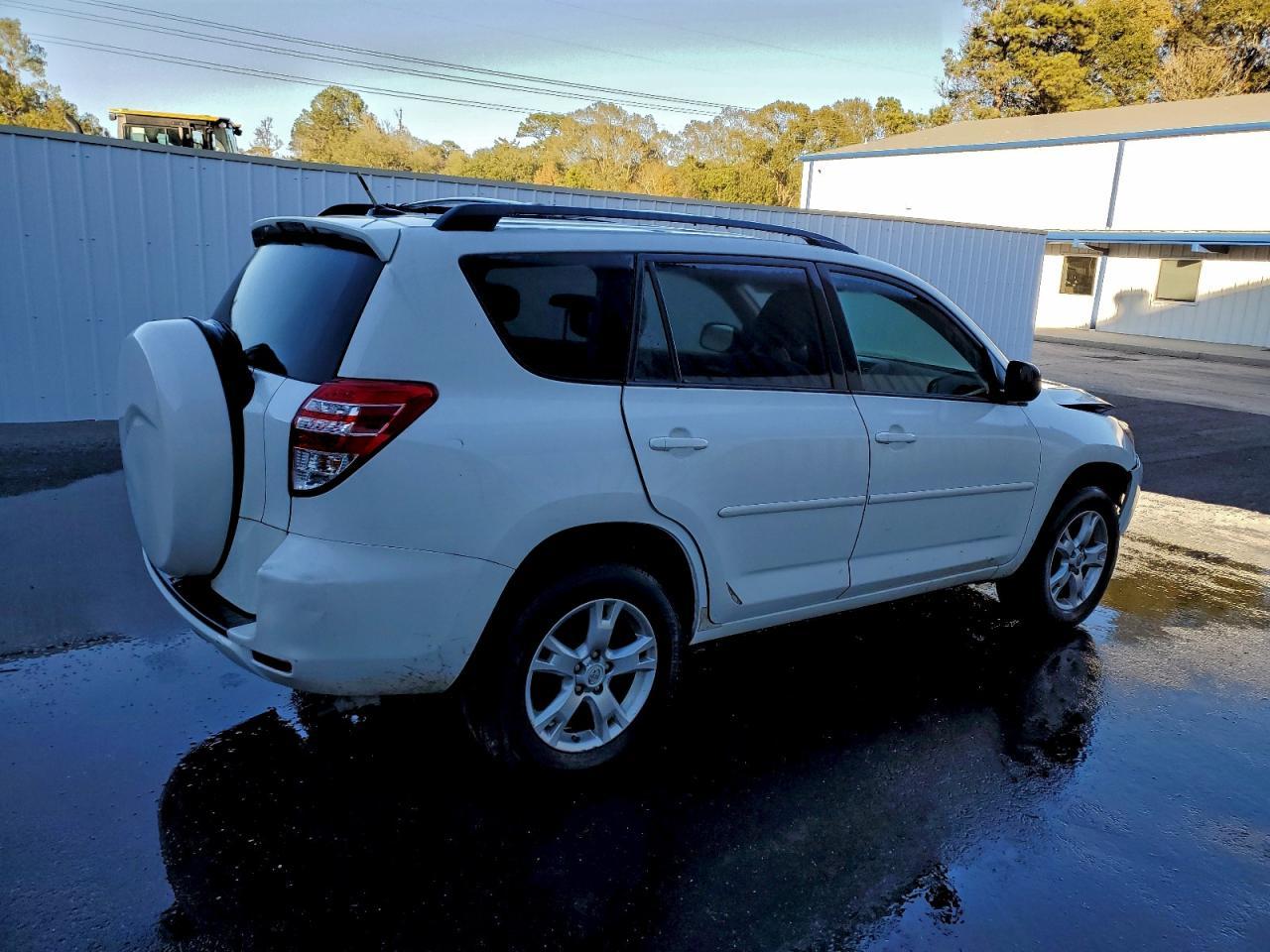 2011 Toyota Rav4 - Фото 3