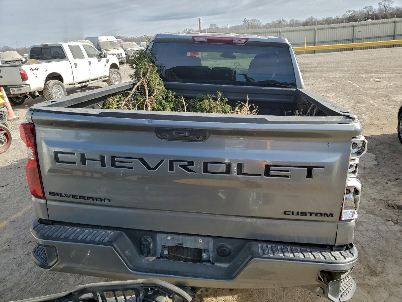 2023 Chevrolet Silverado K1500 Custom - Image 6