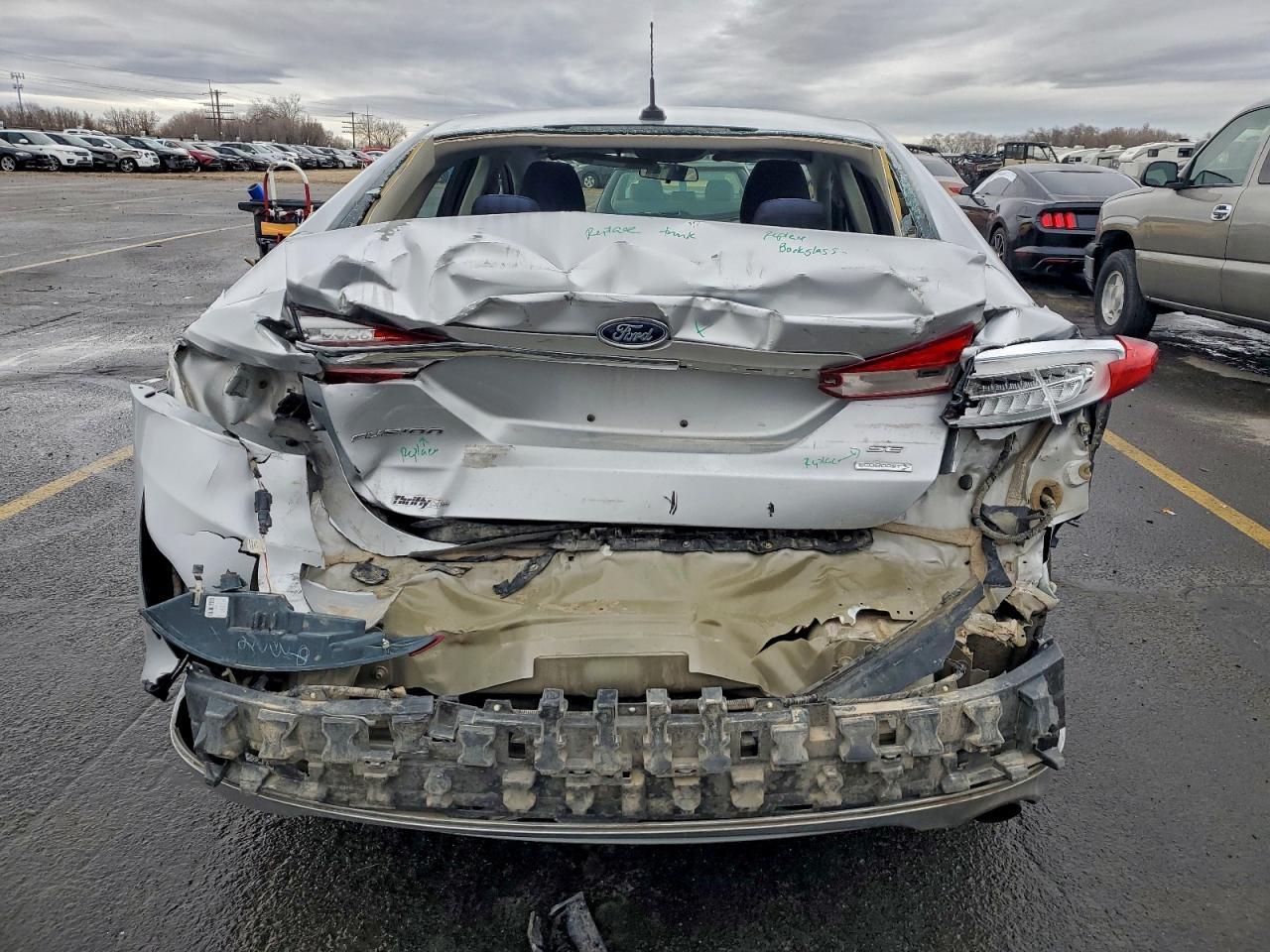 2017 Ford Fusion - Фото 6