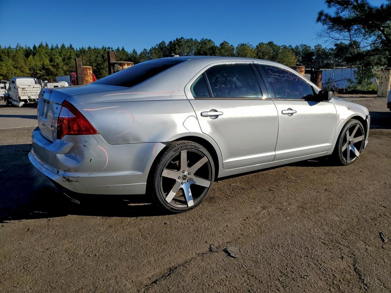 2011 Ford Fusion S - Фото 3