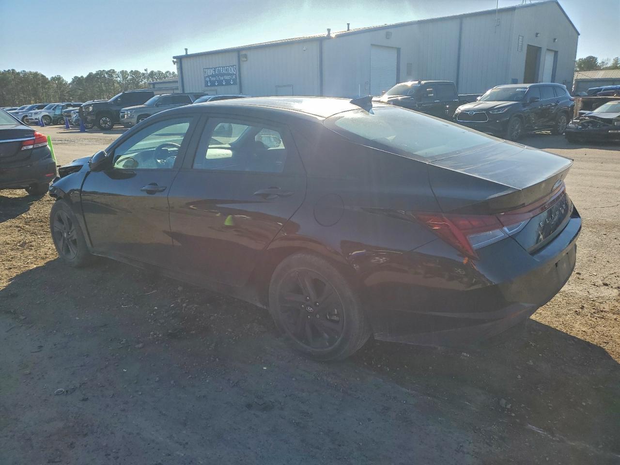 2023 Hyundai Elantra Blue - Фото 2