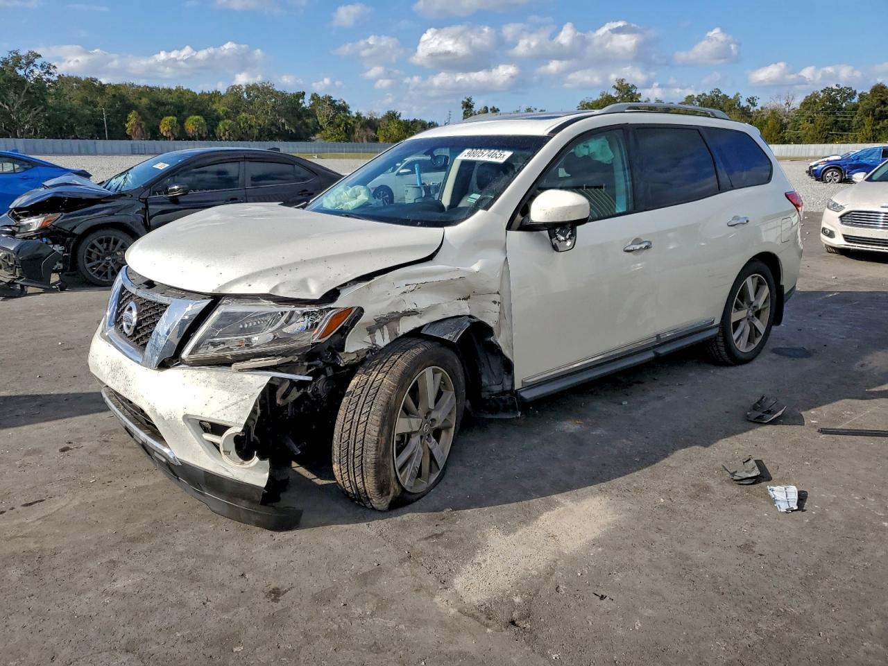 2014 Nissan Pathfinder S