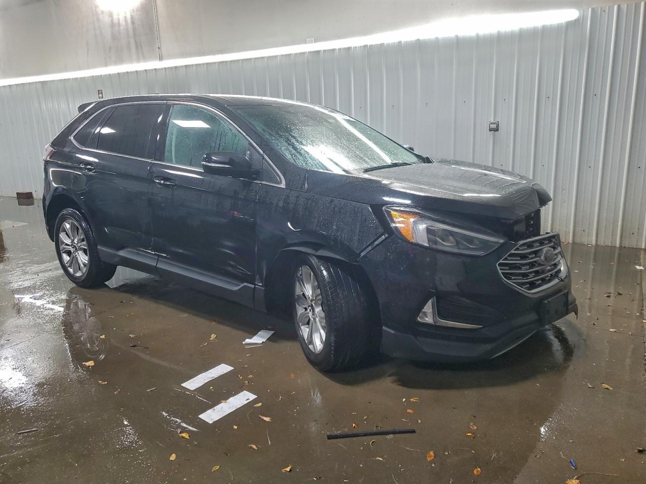 2022 Ford Edge Titanium - Фото 4