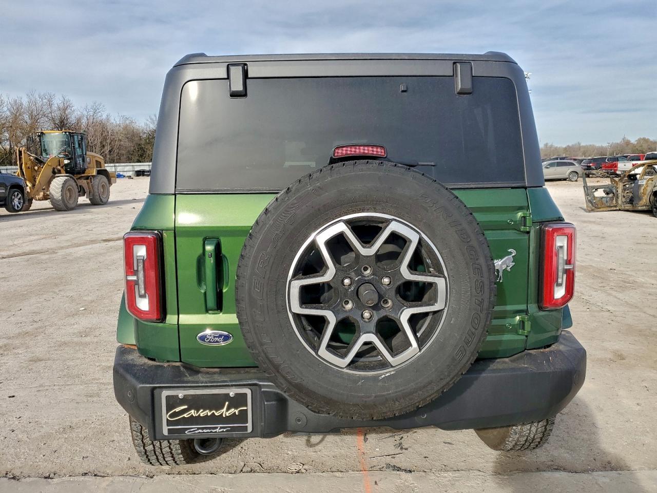 2024 Ford Bronco Outer Banks - Image 6