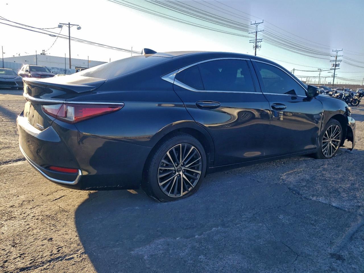 2024 Lexus Es300H - Фото 3