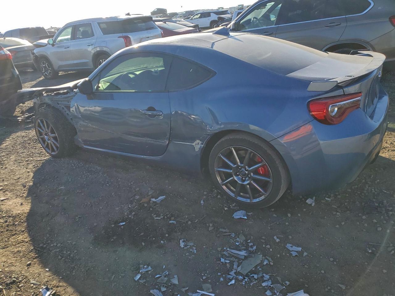 2018 Subaru Brz 2.0 Limited - Фото 2