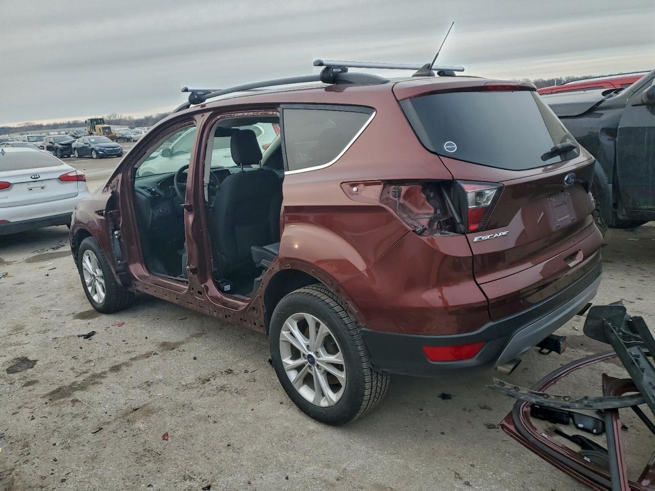 2018 Ford Escape Se - Фото 2