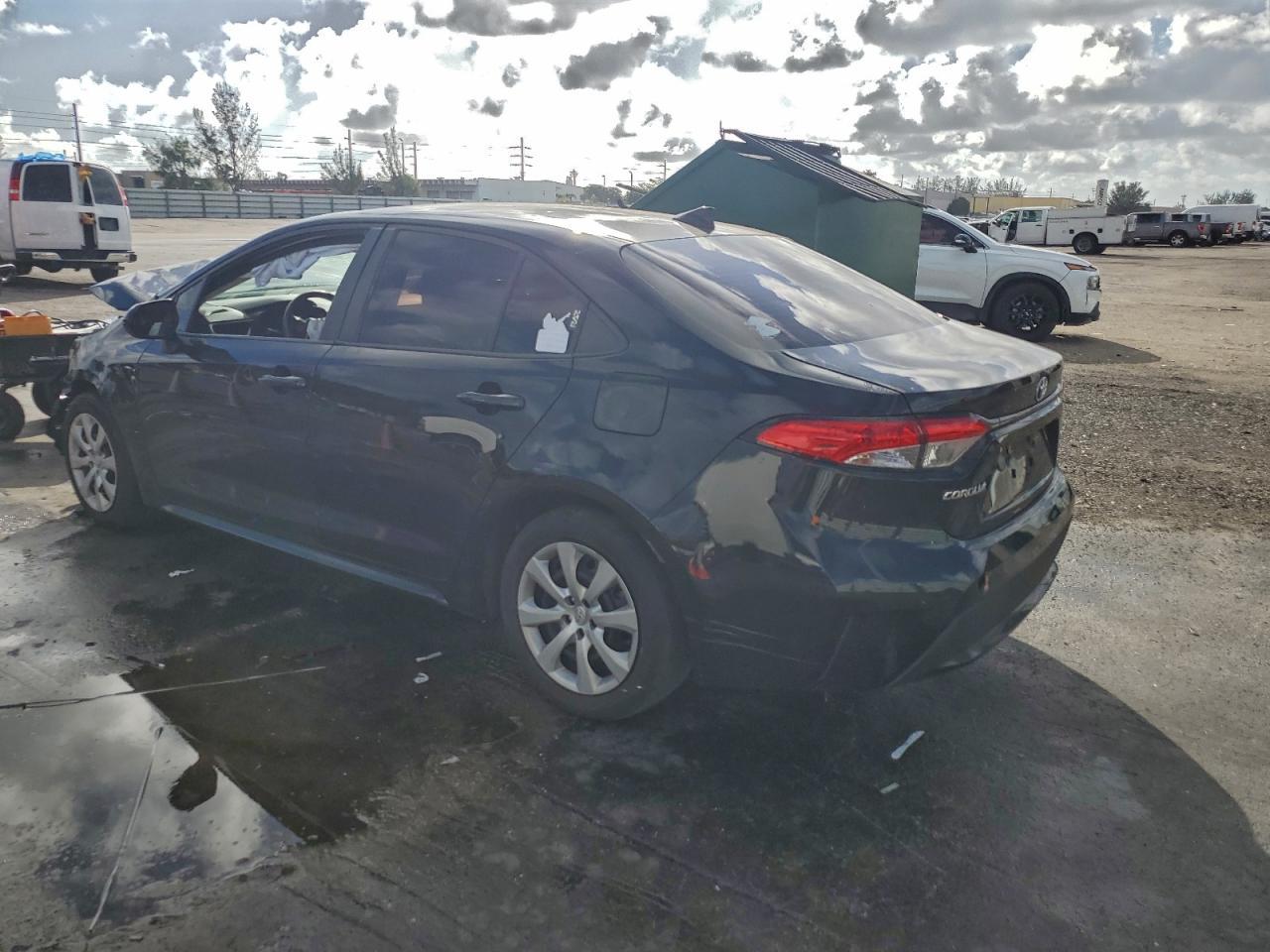 2020 Toyota Corolla Le - Фото 2