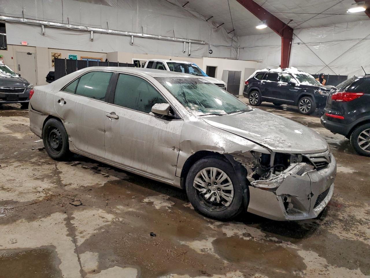 2012 Toyota Camry Base - Фото 4